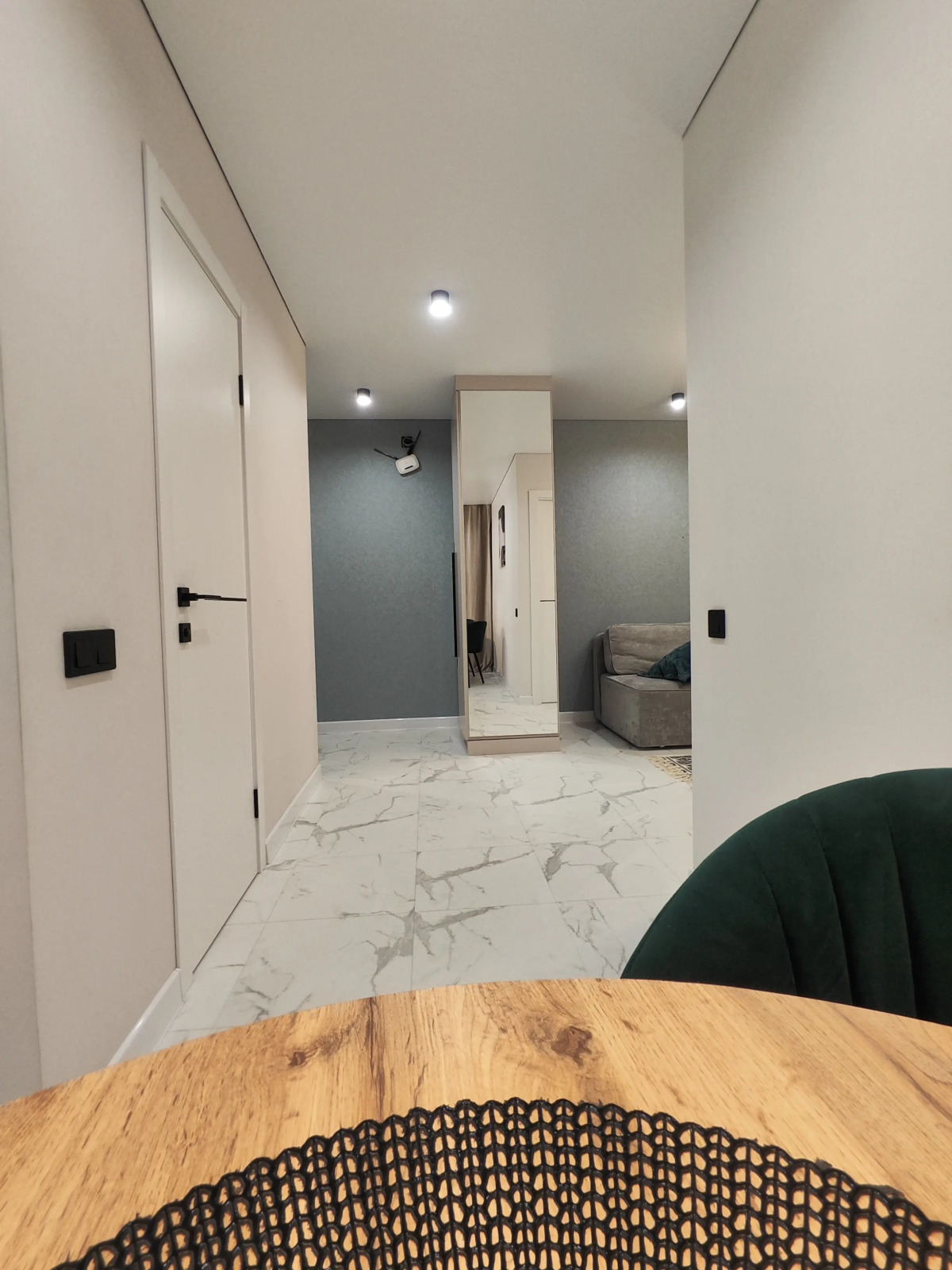 Квартира NATALI Aparts 73в.2