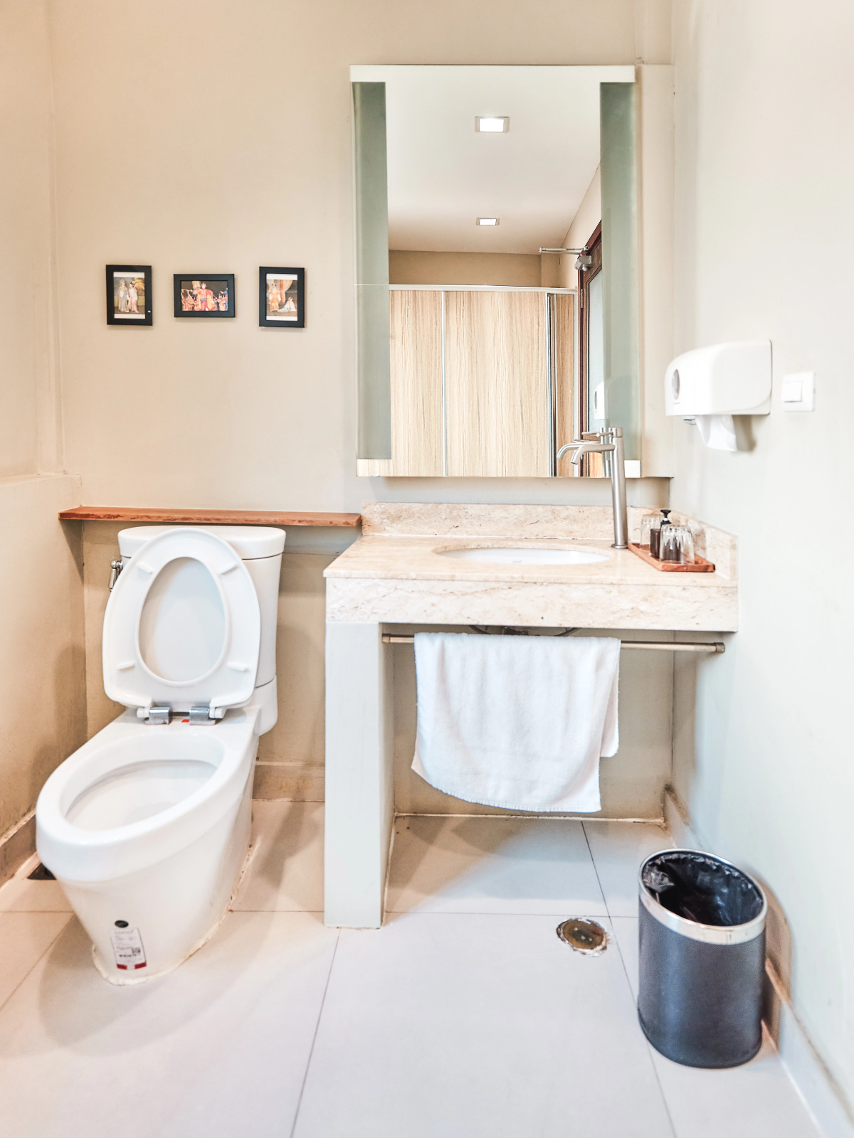 Отель Prince Theatre Heritage Stay