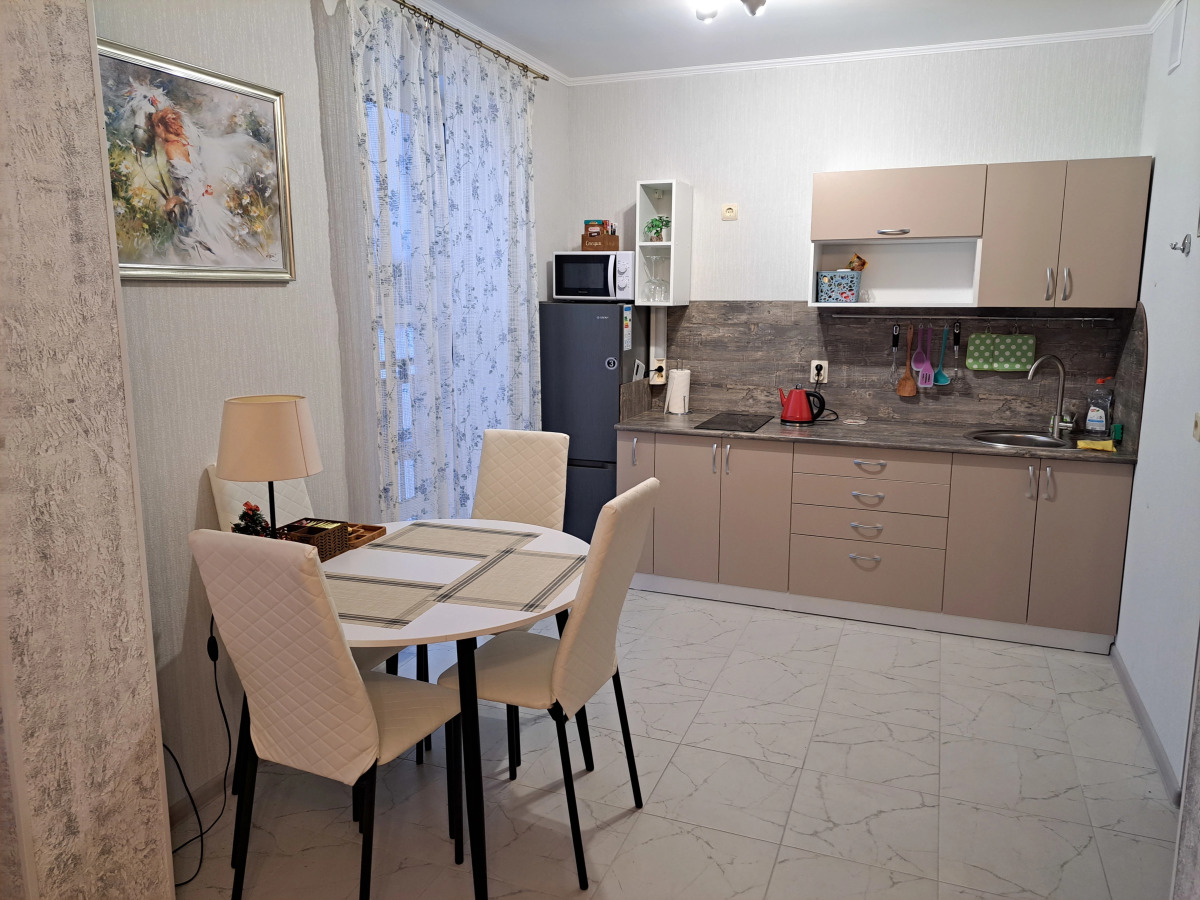 Апартаменты на Пригородной 10