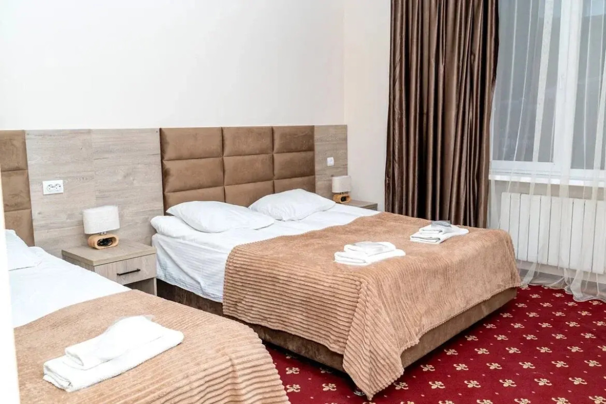 Отель Белые Ночи