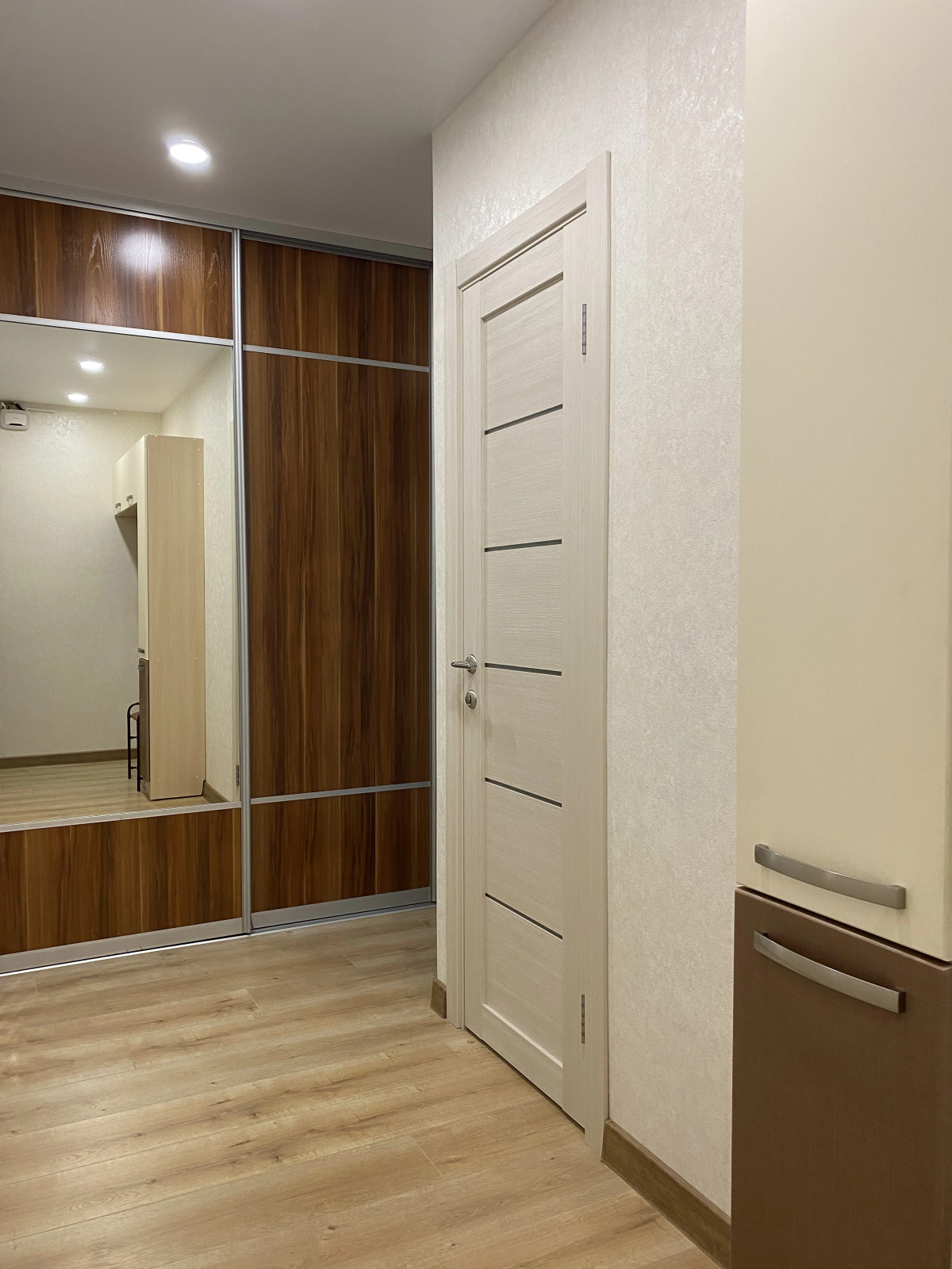 Квартира Усова 37