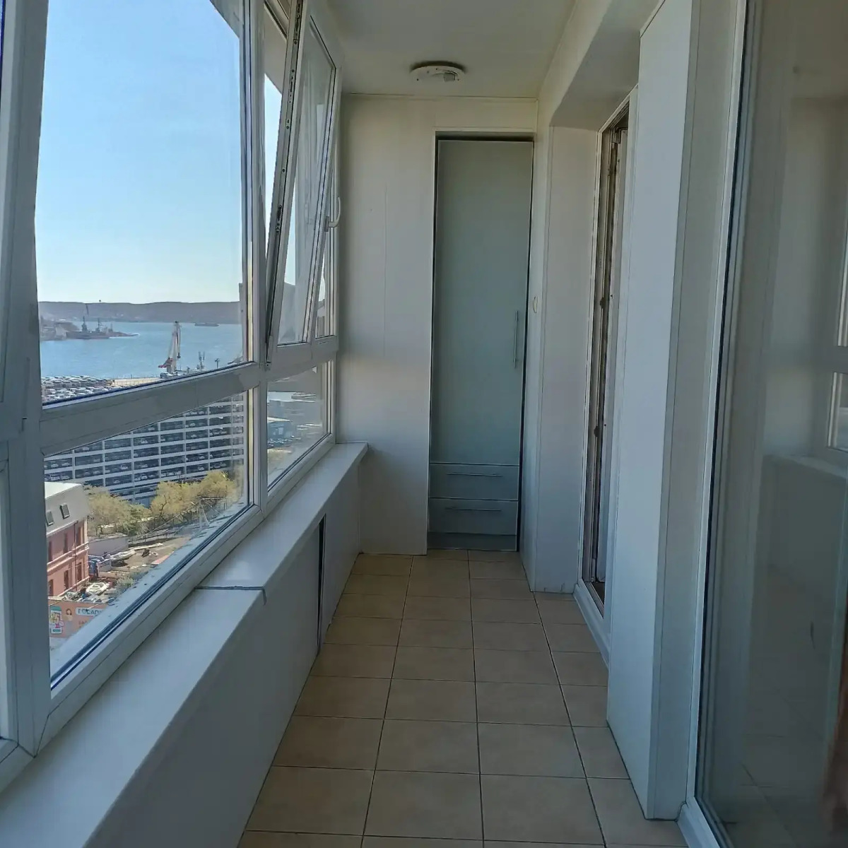 Квартира 1-Kомнатная Бестужева 15 Вид на Золотой Мост