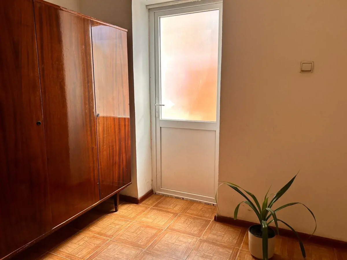 Гостевой дом Комната с отдельным входом и двориком, сдается женскому полу