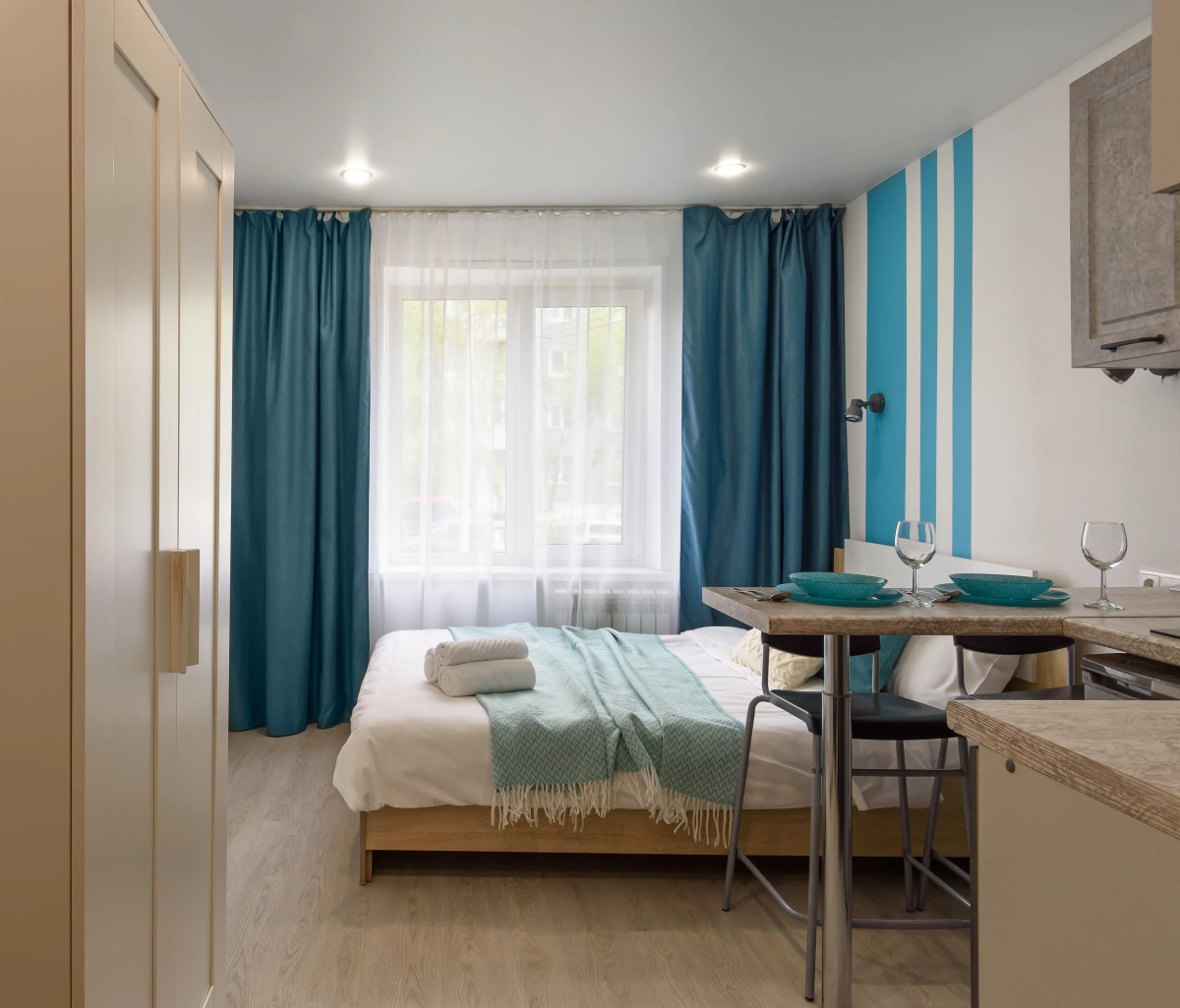 Апартаменты KrasLoft на Взлётной на двоих