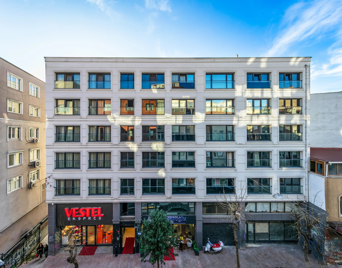 Отель Roys Hotel & Suites