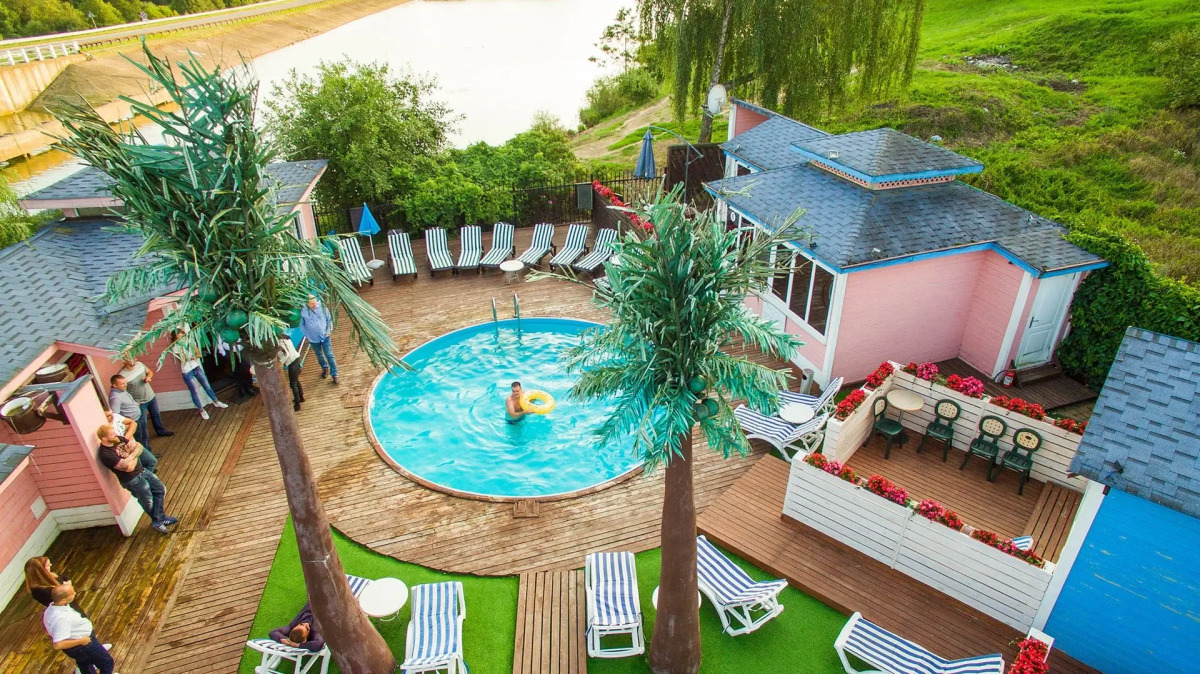 Отель Птичь