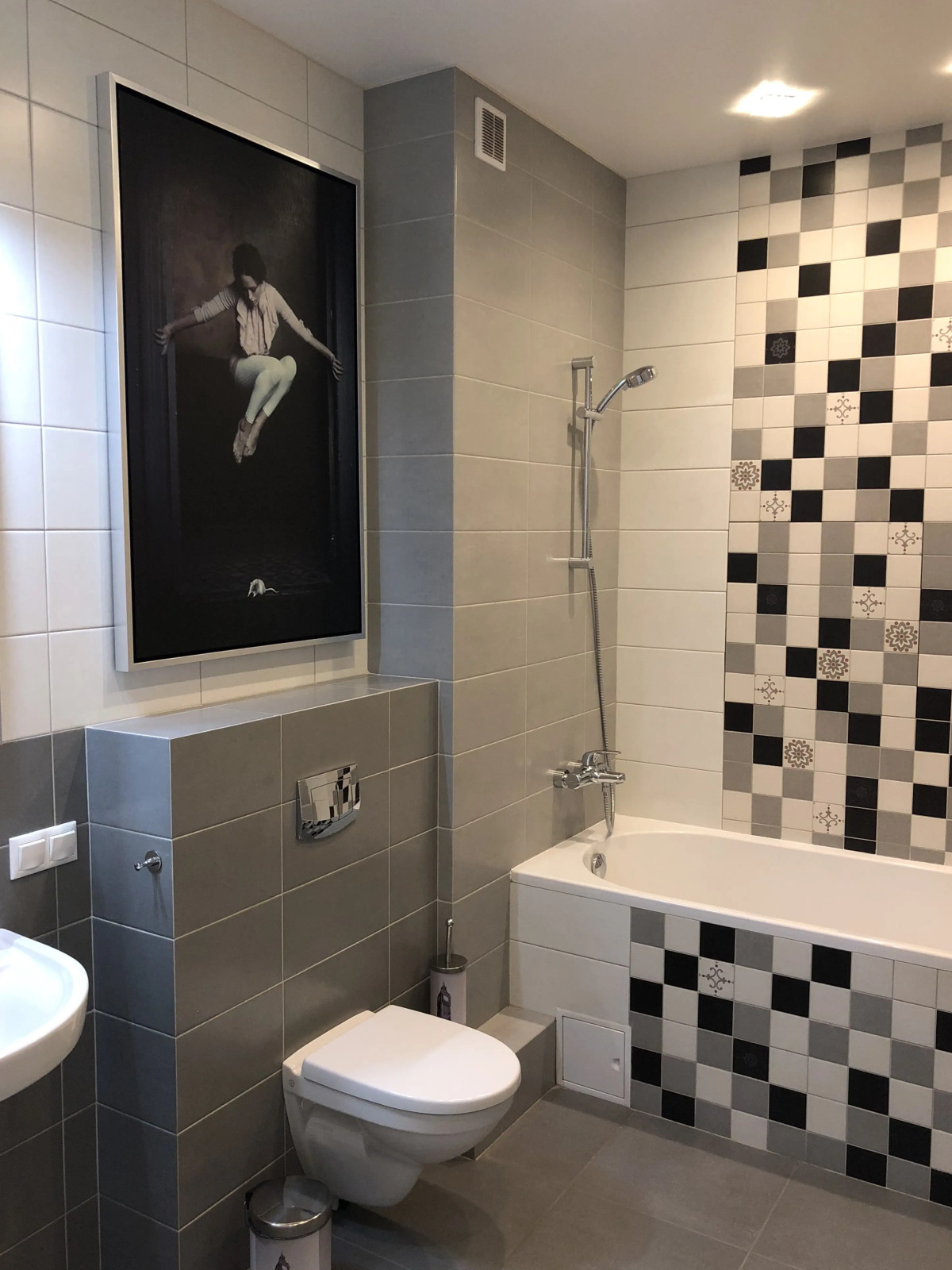 Апартаменты 4-комнатные HomeApart Сторожовская, 6