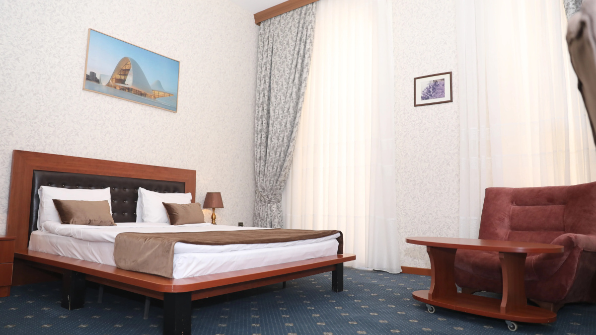 Port Hotel