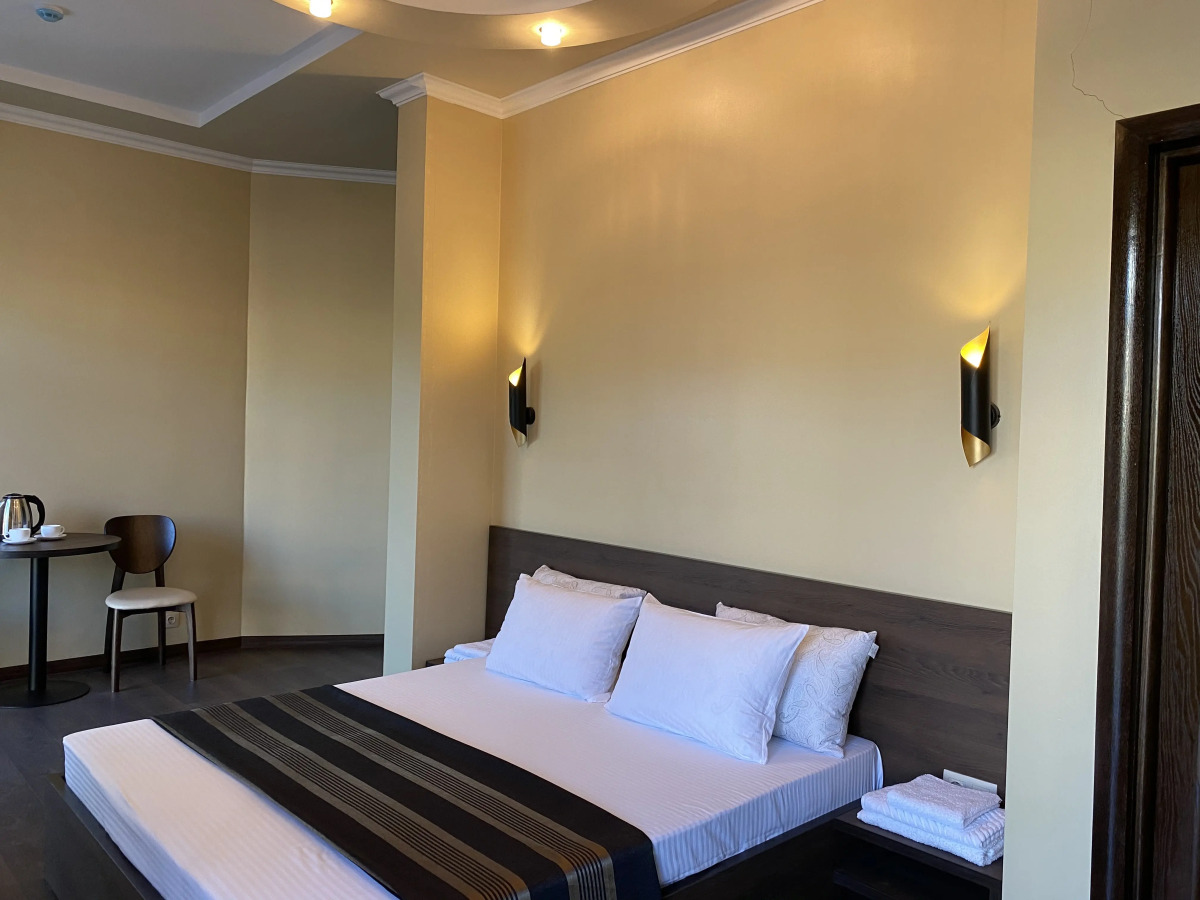 Отель Империал