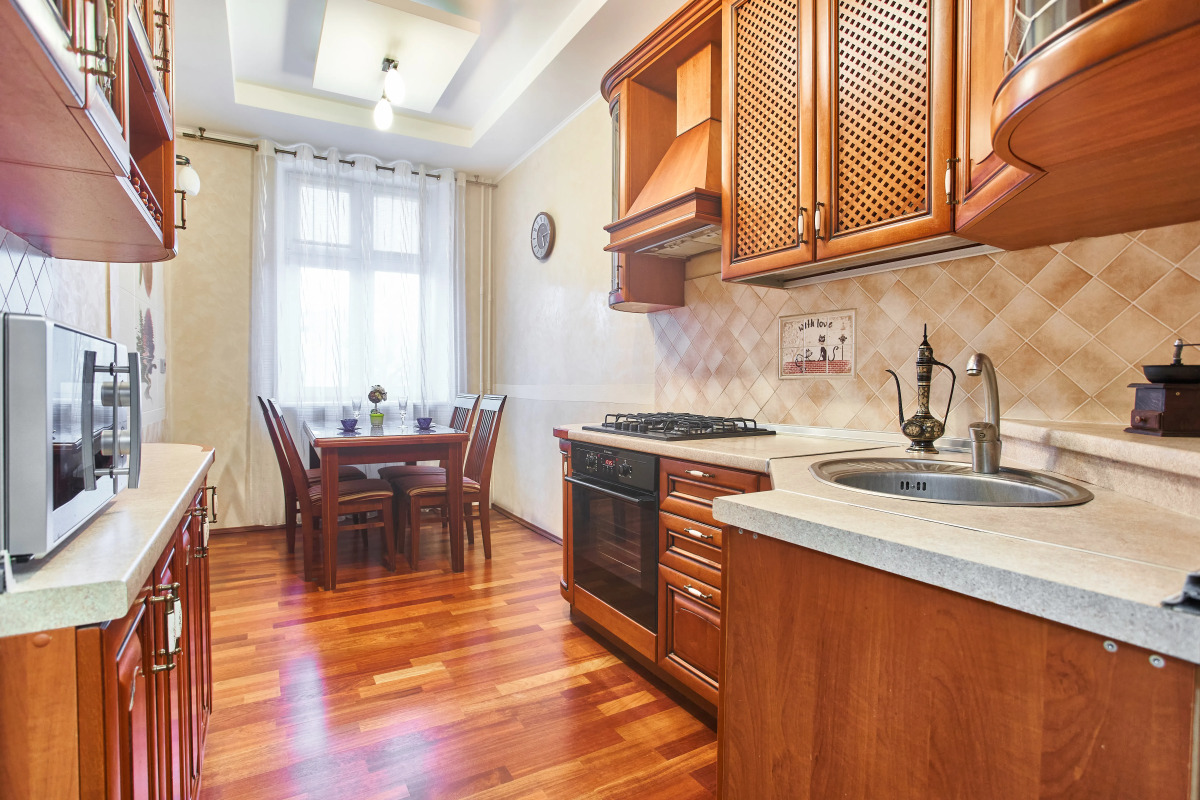 Апартаменты Карла Маркса 8