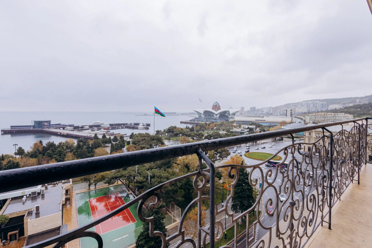 Апарт-отель Four Seasons