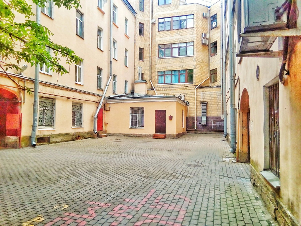 Апартаменты на Невском проспекте 139