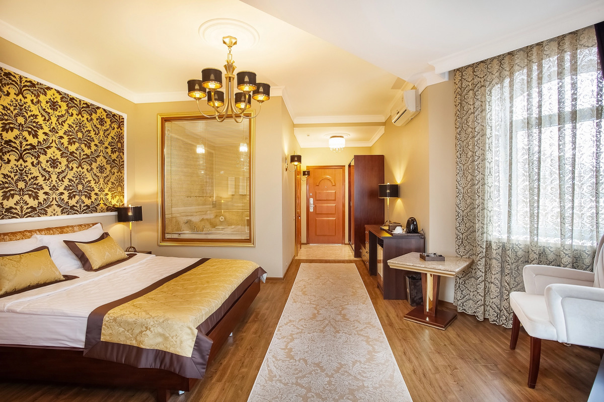 Отель Кристэлла