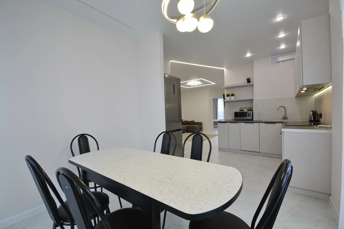 Апартаменты 4 комнатные Aparton