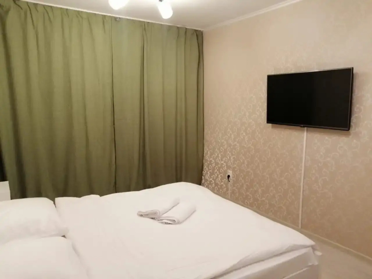 Апартаменты на улице Авиаторов 38