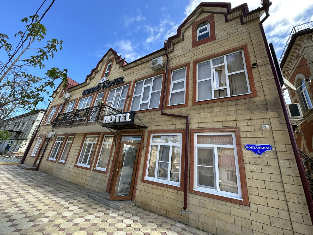 Отель Grand hotel