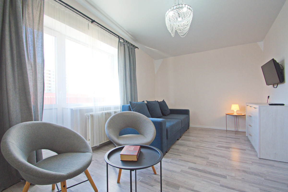 Апартаменты на Хмельницкого 10