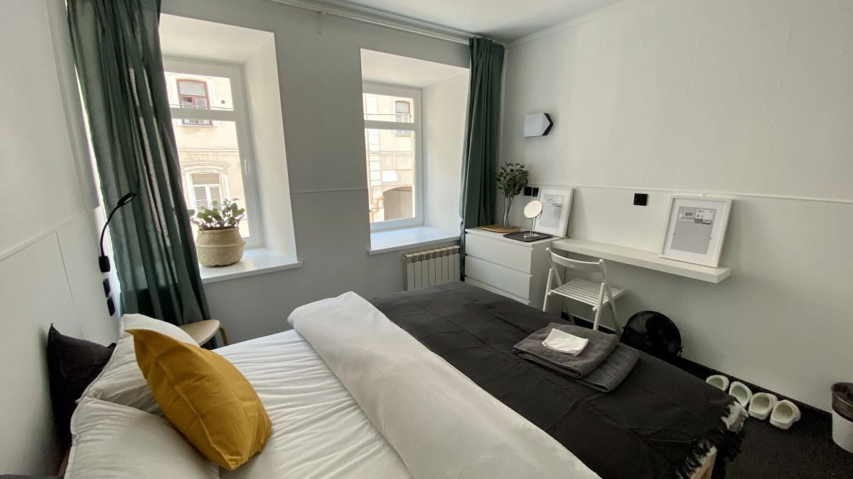 Апартаменты Серебрянический 11