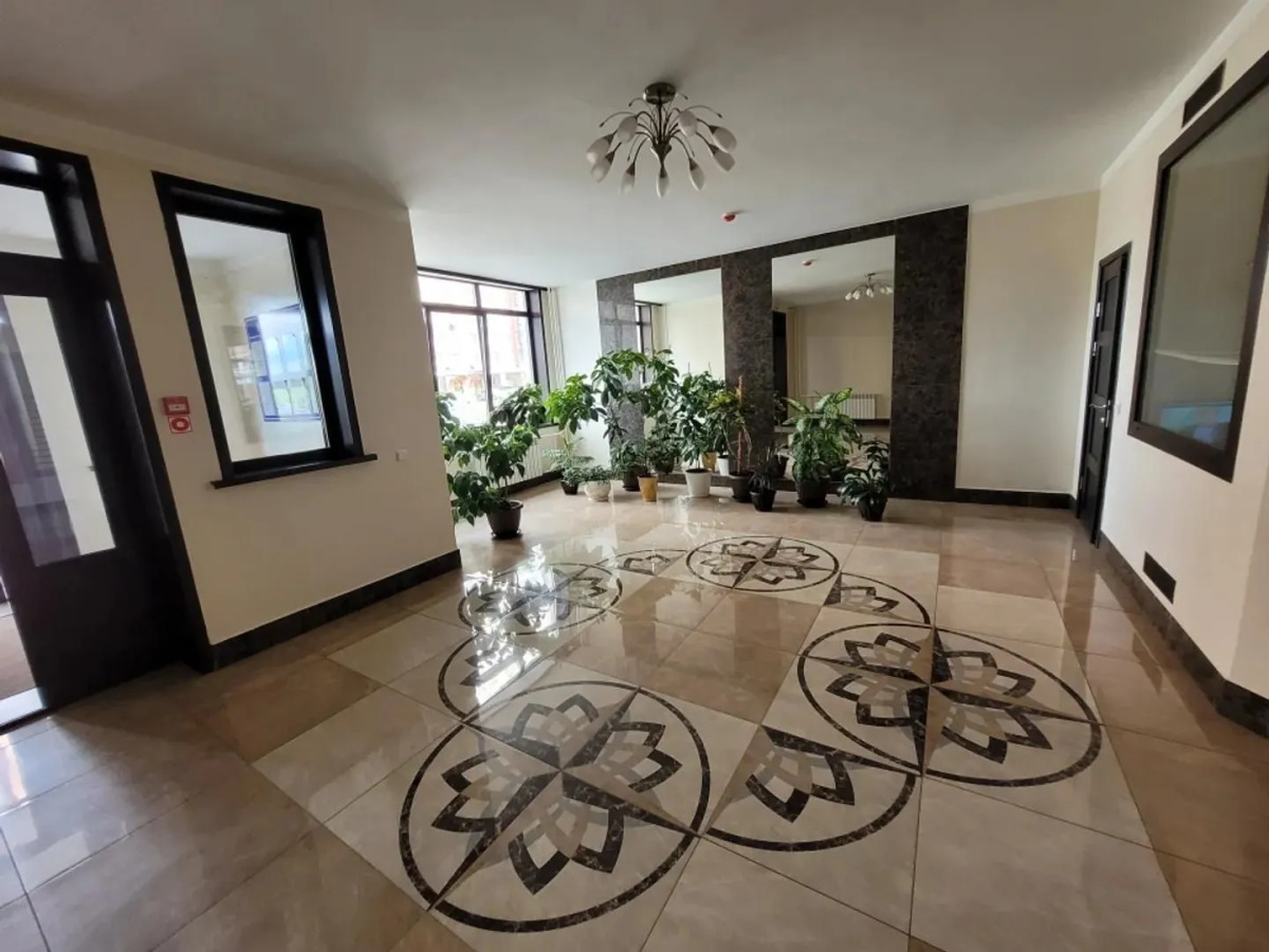 Студия СИБИРЬ HOUSE напротив Ледового Дворца