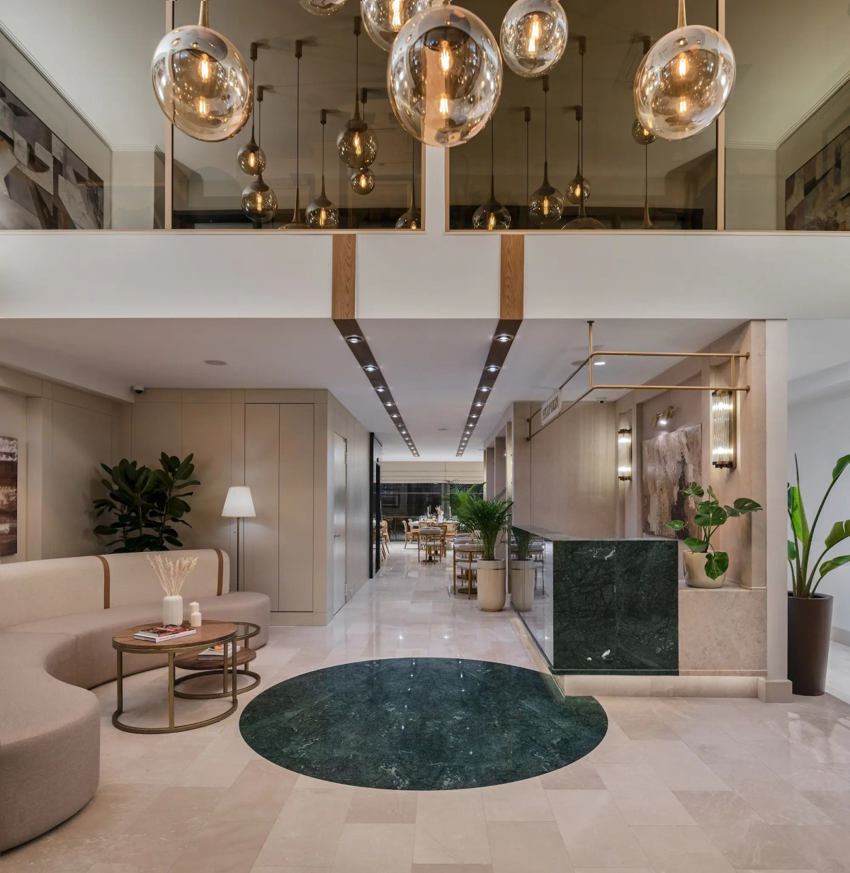 Отель Delita City