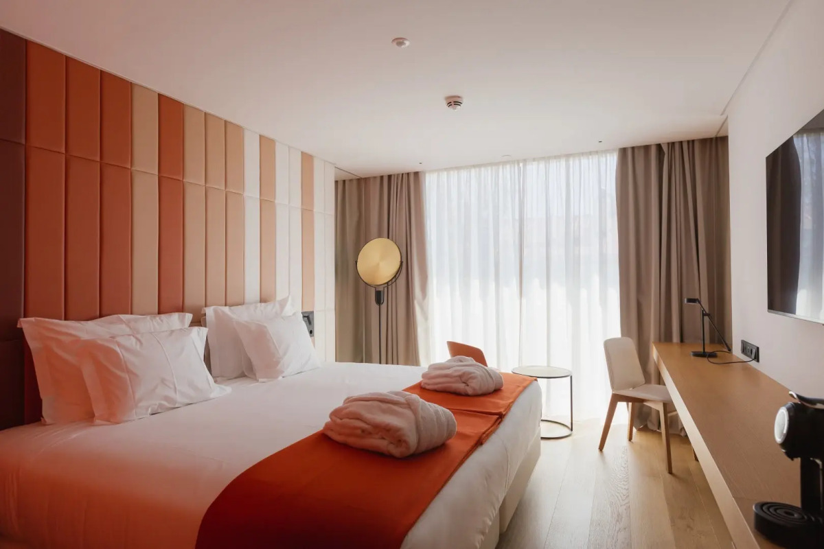 Отель Lumen Hotel & The Lisbon Light Show