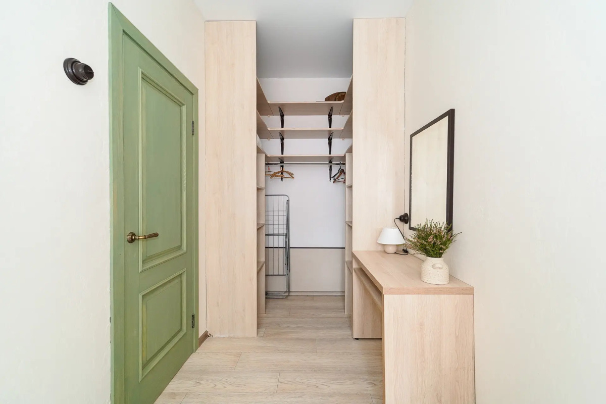 Двухкомнатная Квартира на Интернациональной 13