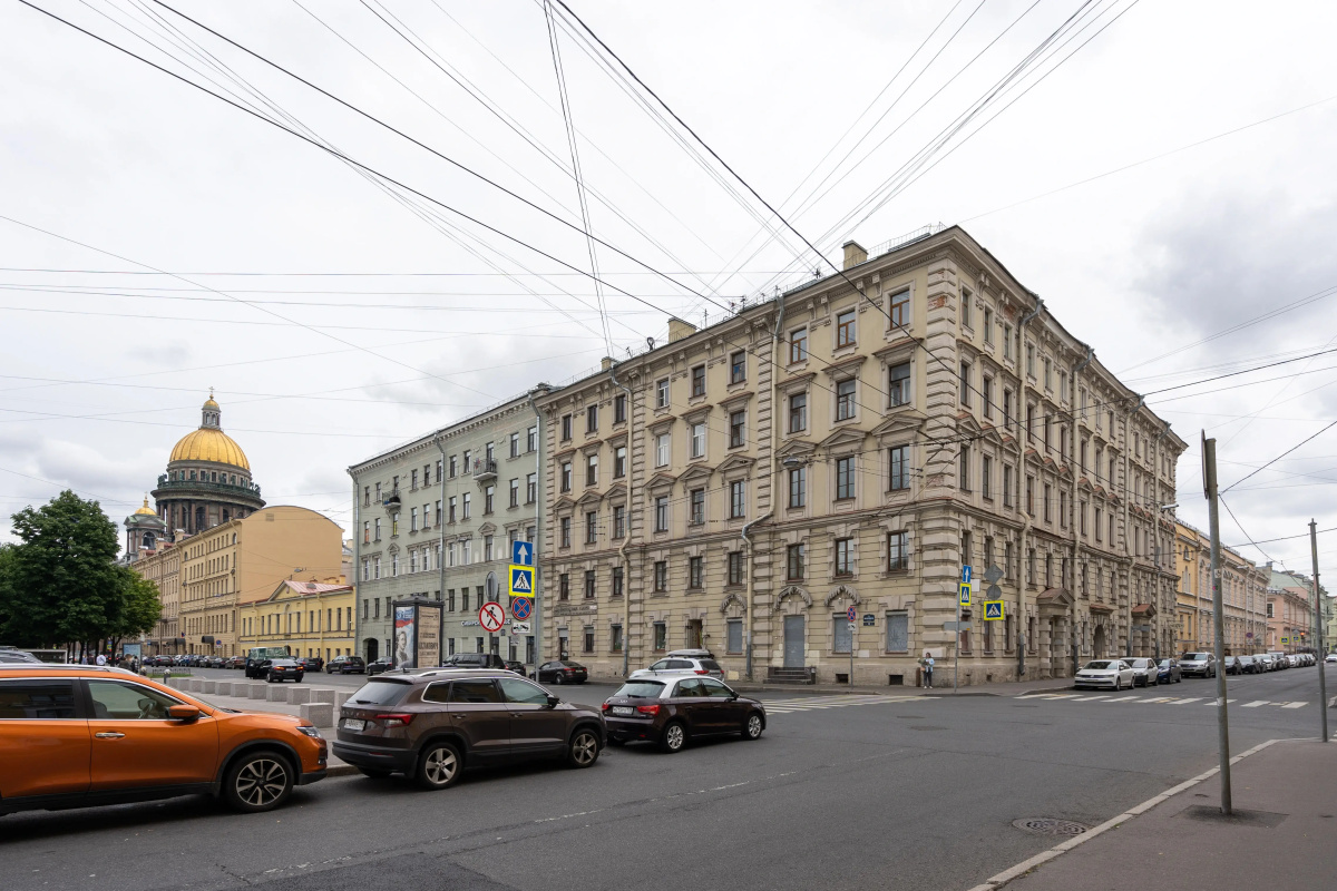 Квартира четырехкомнатная на Почтамтском