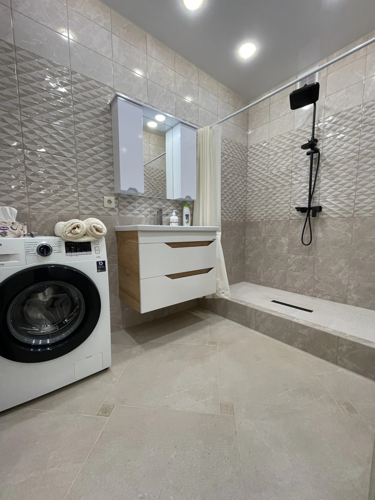 Квартира Трехкомнатная Просторная