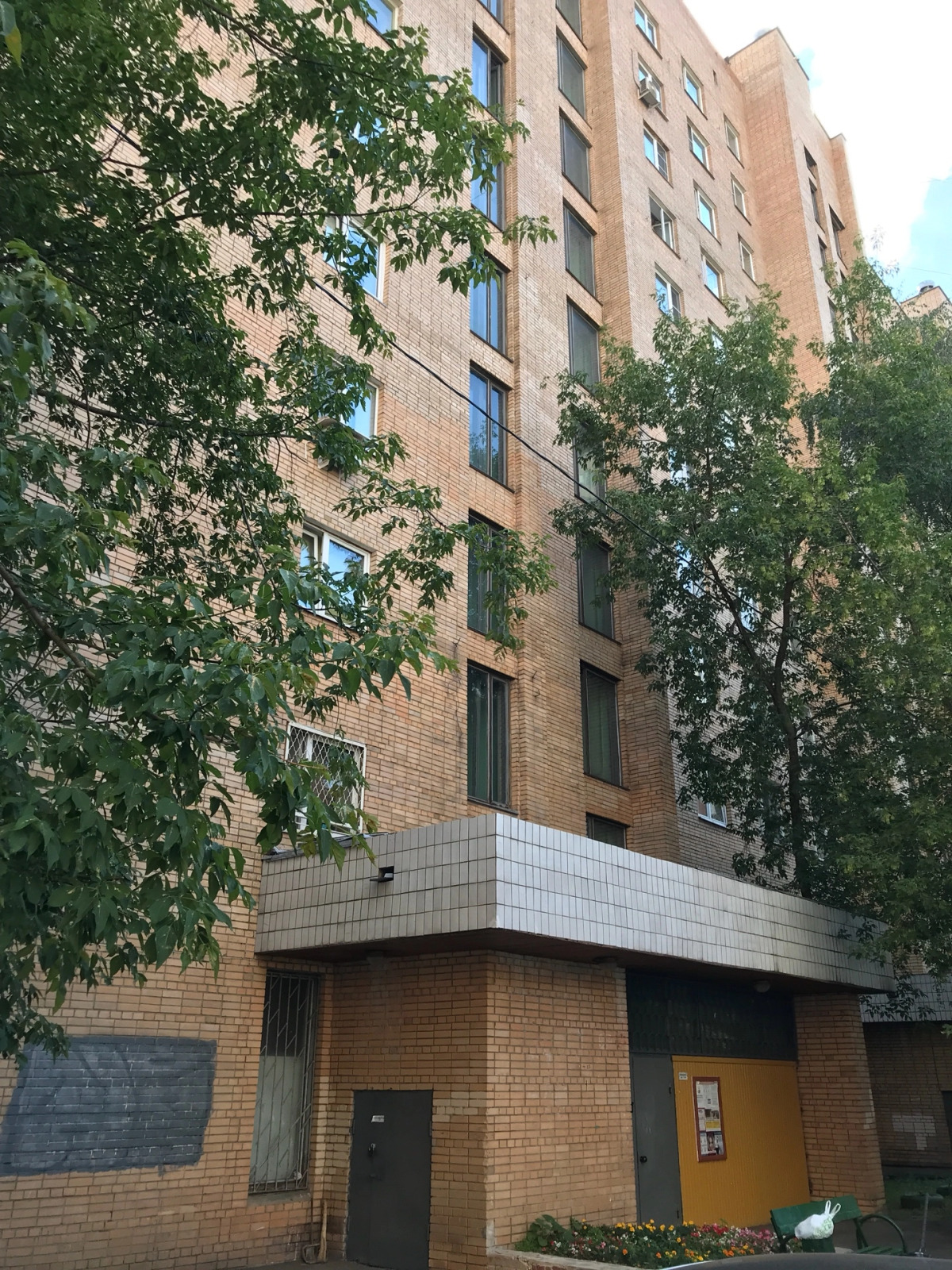 Апартаменты Конева 16