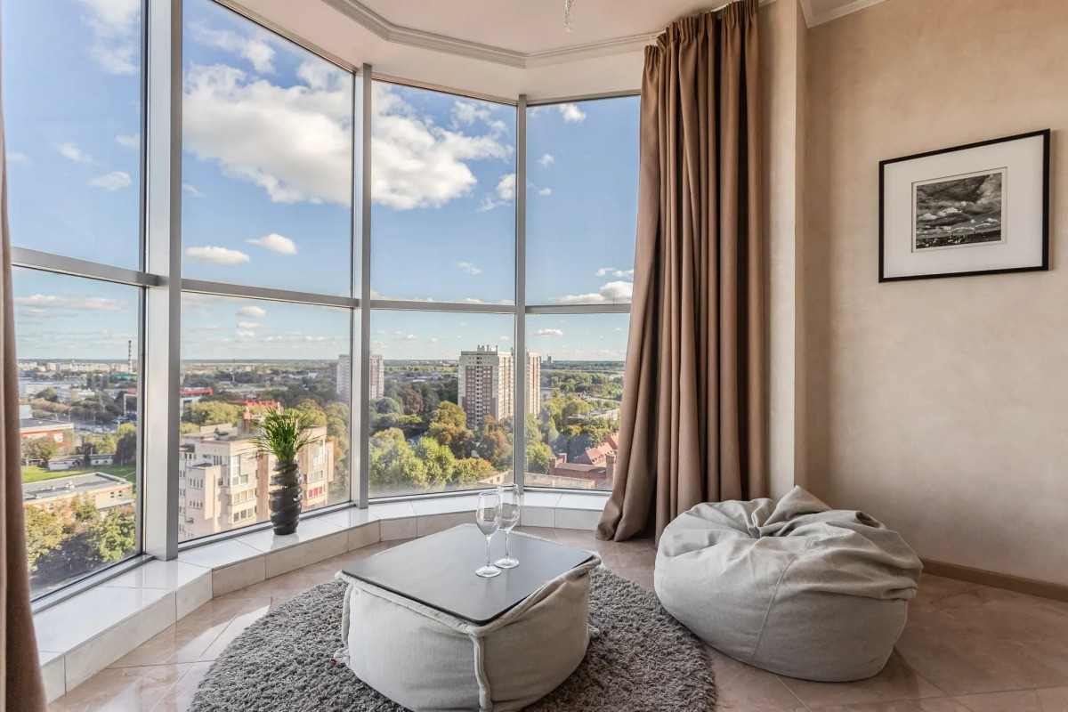 Апартаменты Crown39 - 1к №104: 57 м2, 15 этаж из 21