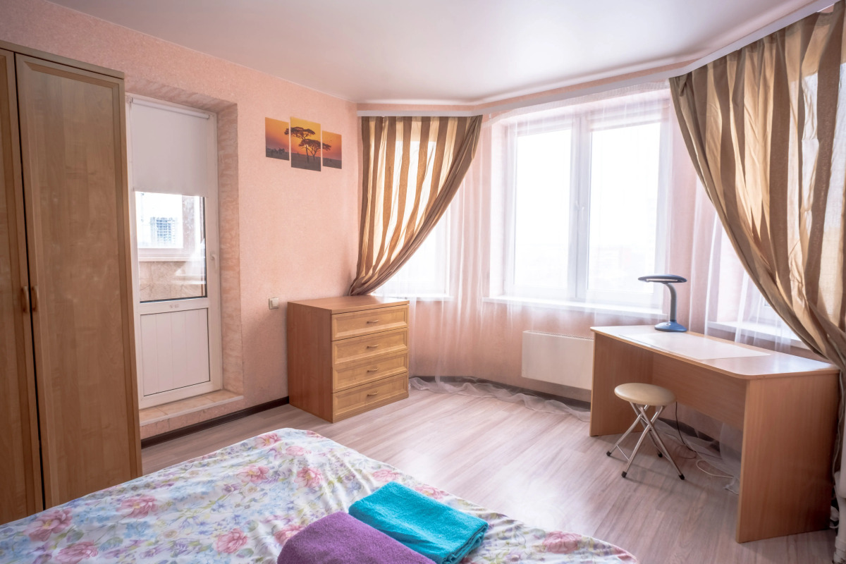 Квартира большая двухкомнатная в отличном районе