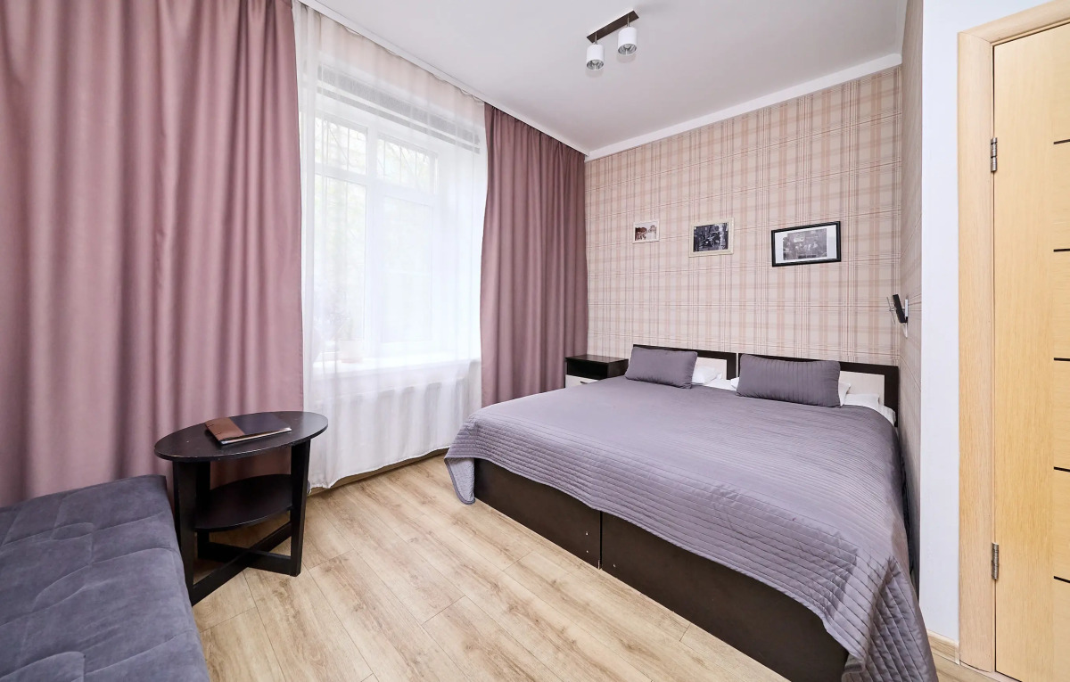 Отель Априори