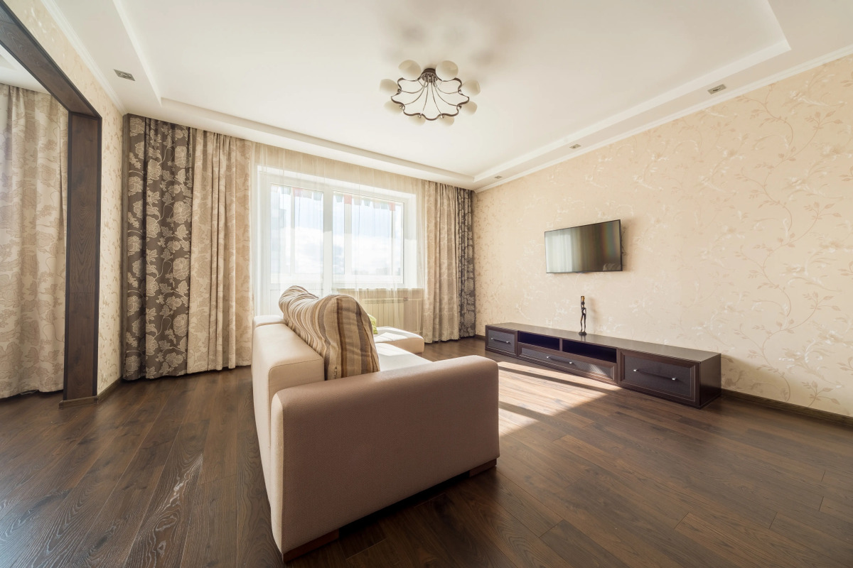 Квартира Тёплая солнечная возле БЦ Первая Башня