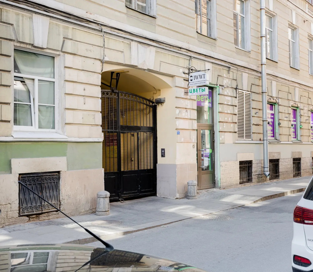 Апартаменты SpbStay Владимирский 13 две спальни