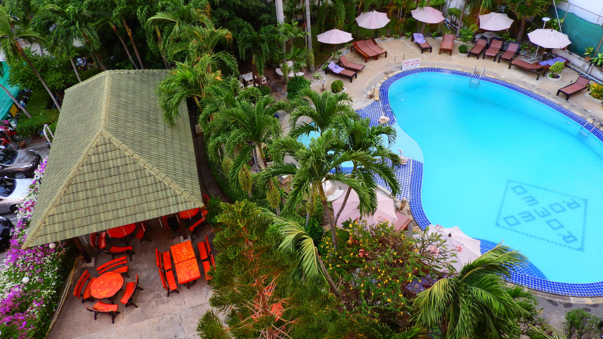 Отель Romeo Palace