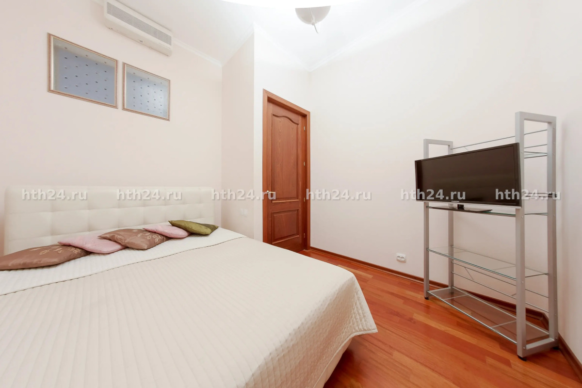 Апартаменты hth24 на Марата 14