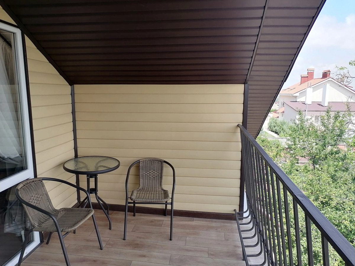 Апартаменты Мансарда в Тихом Центре Севастополя