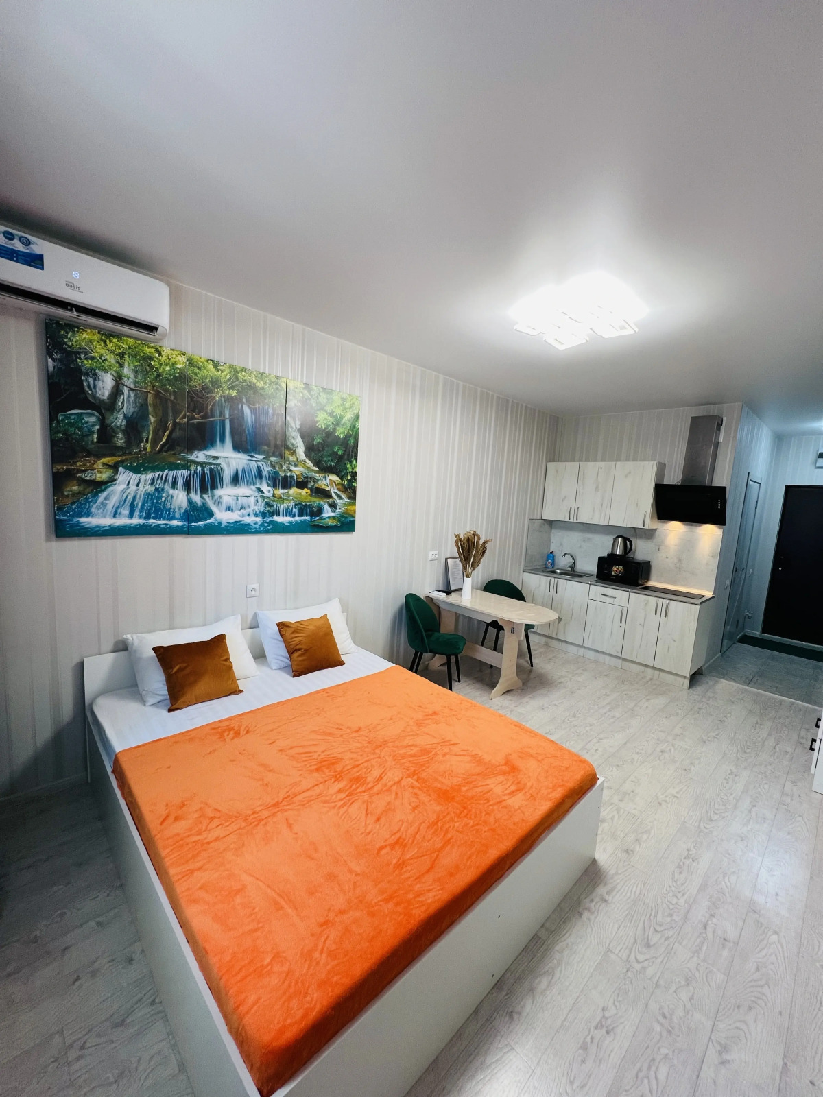 Квартира Комфорт на Нансена 103/1/5 2