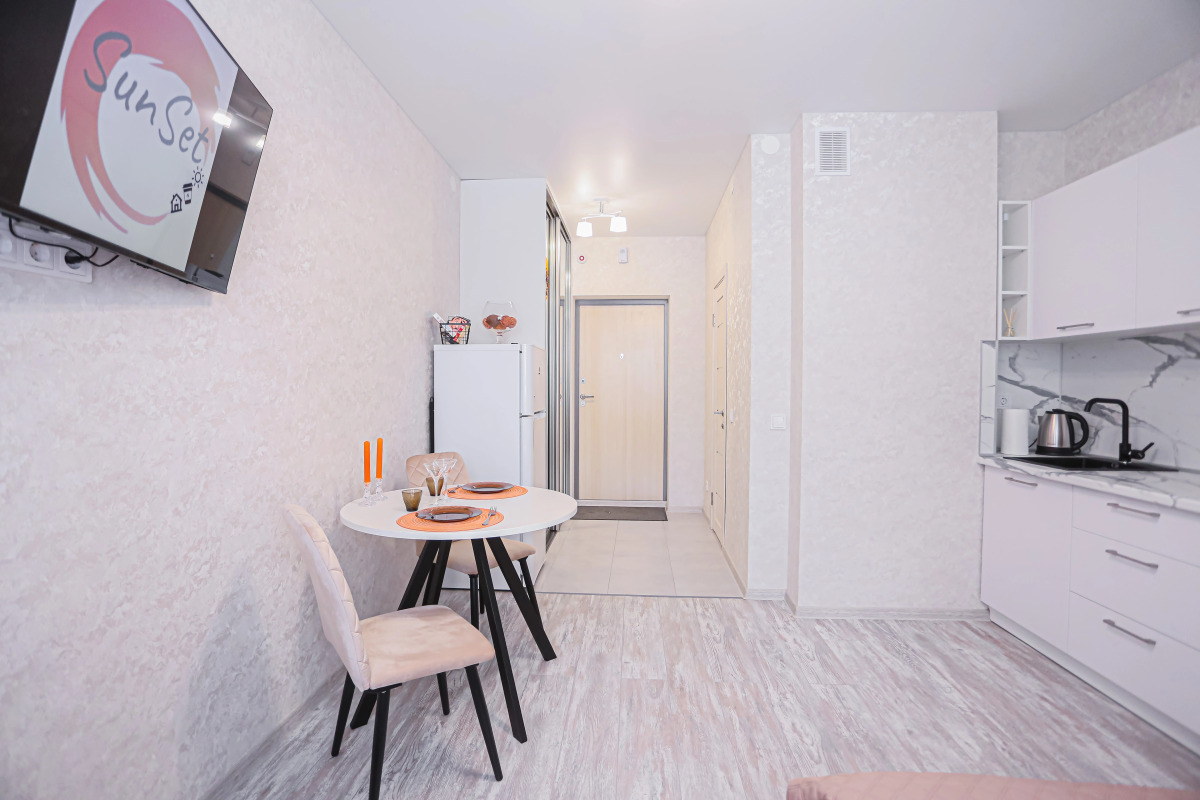 Апартаменты SunSet Радионова 202