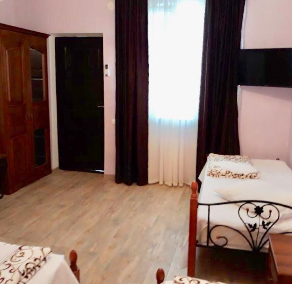 Отель Анна Сария