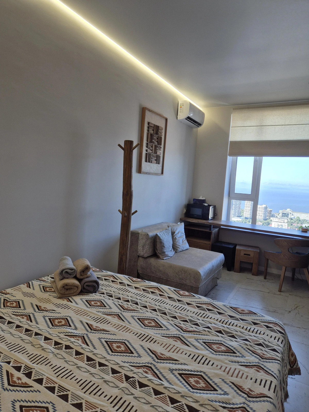 Апартаменты на улице Прапорщика Комарова 34-97Б