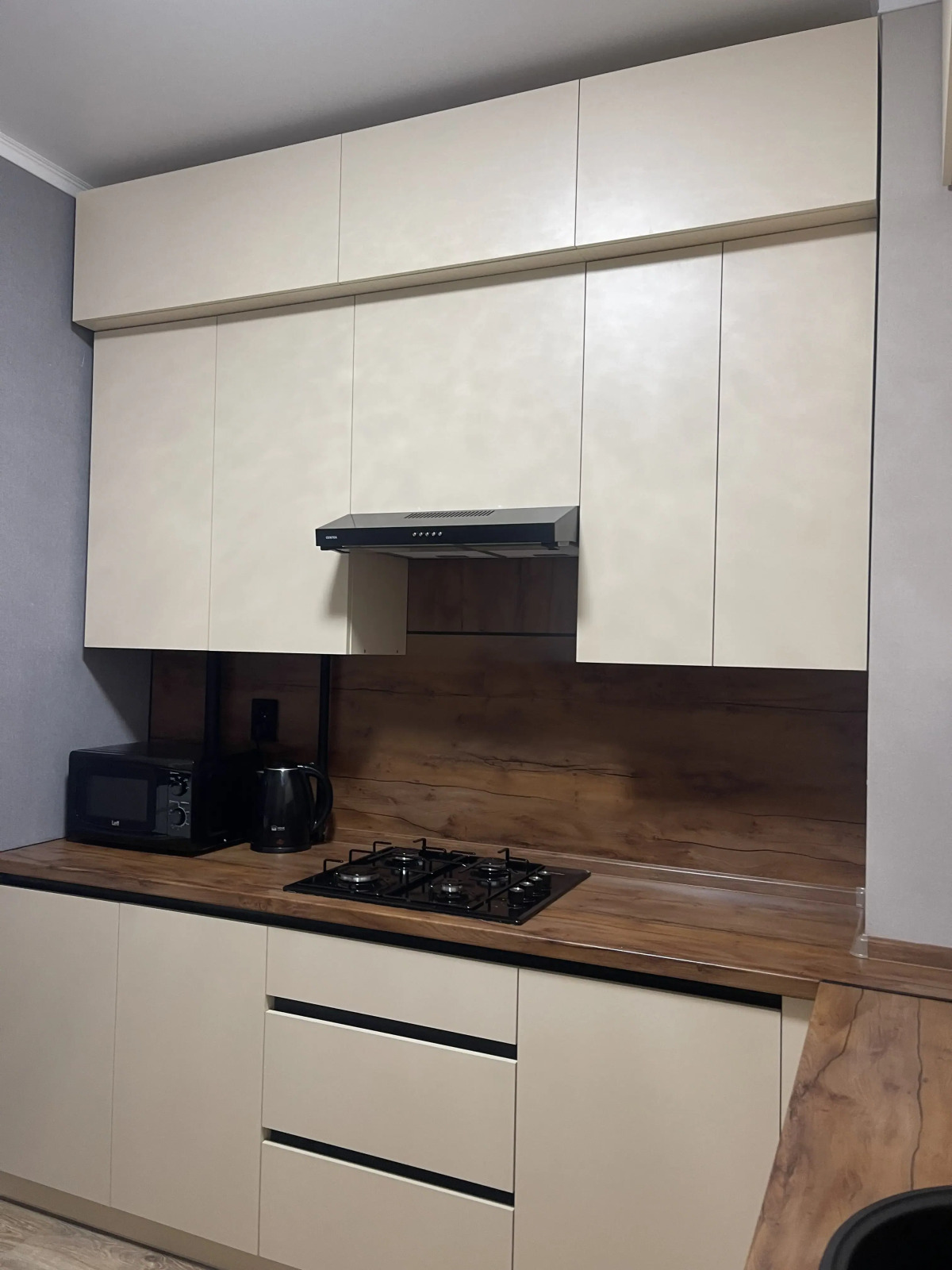 Квартира Двухкомнатная. Ворошилова 8а.