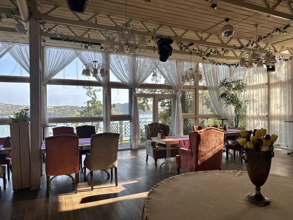 Отель Крылья