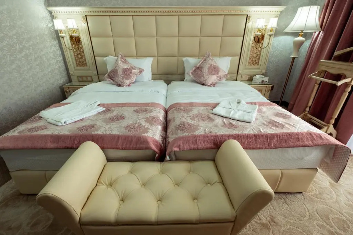 Отель Dilimah Premium Luxury