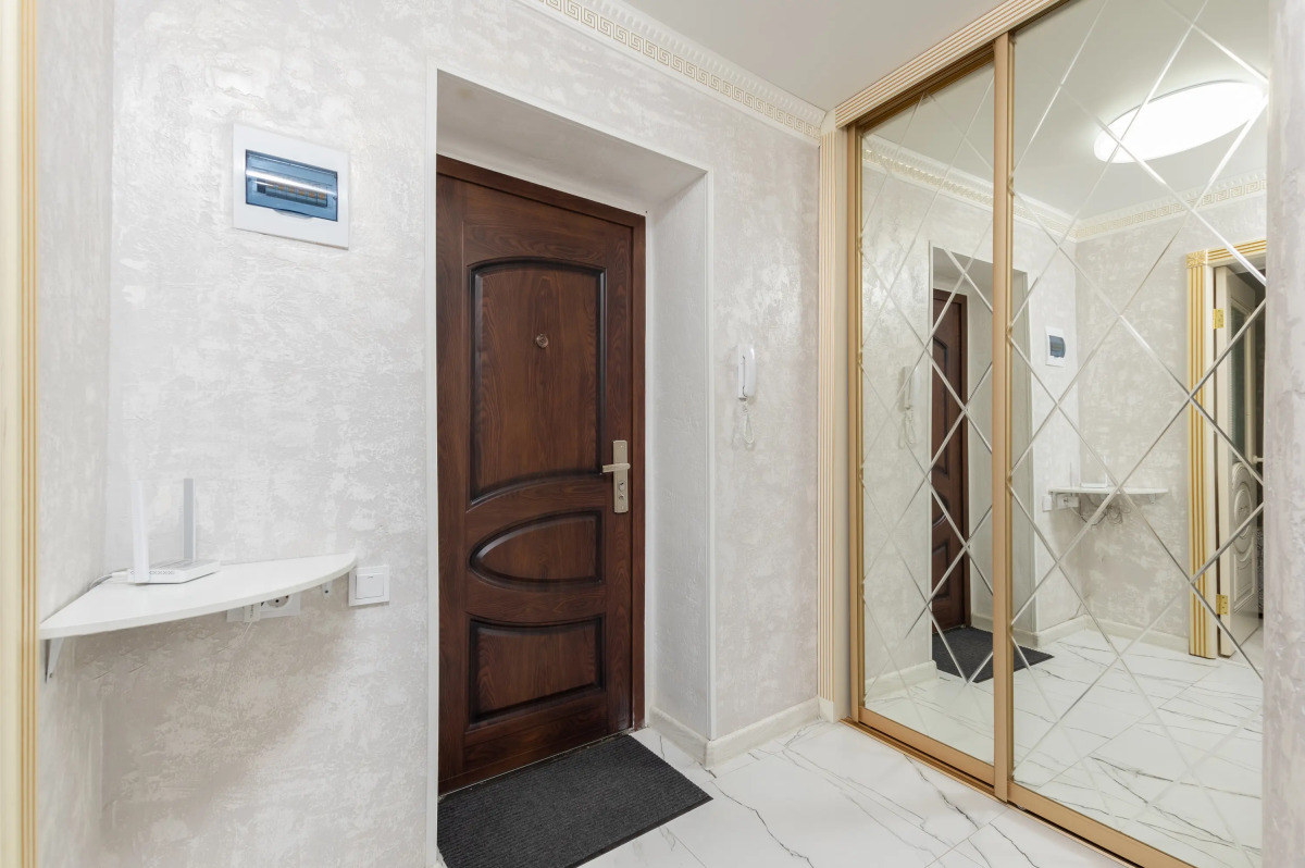 Квартира Красота спасет мир