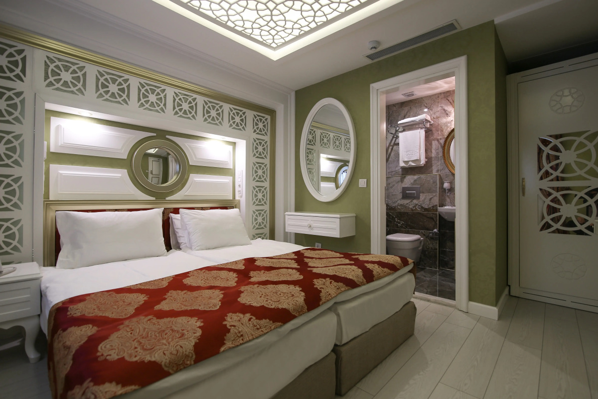 Отель Queens Land Istanbul