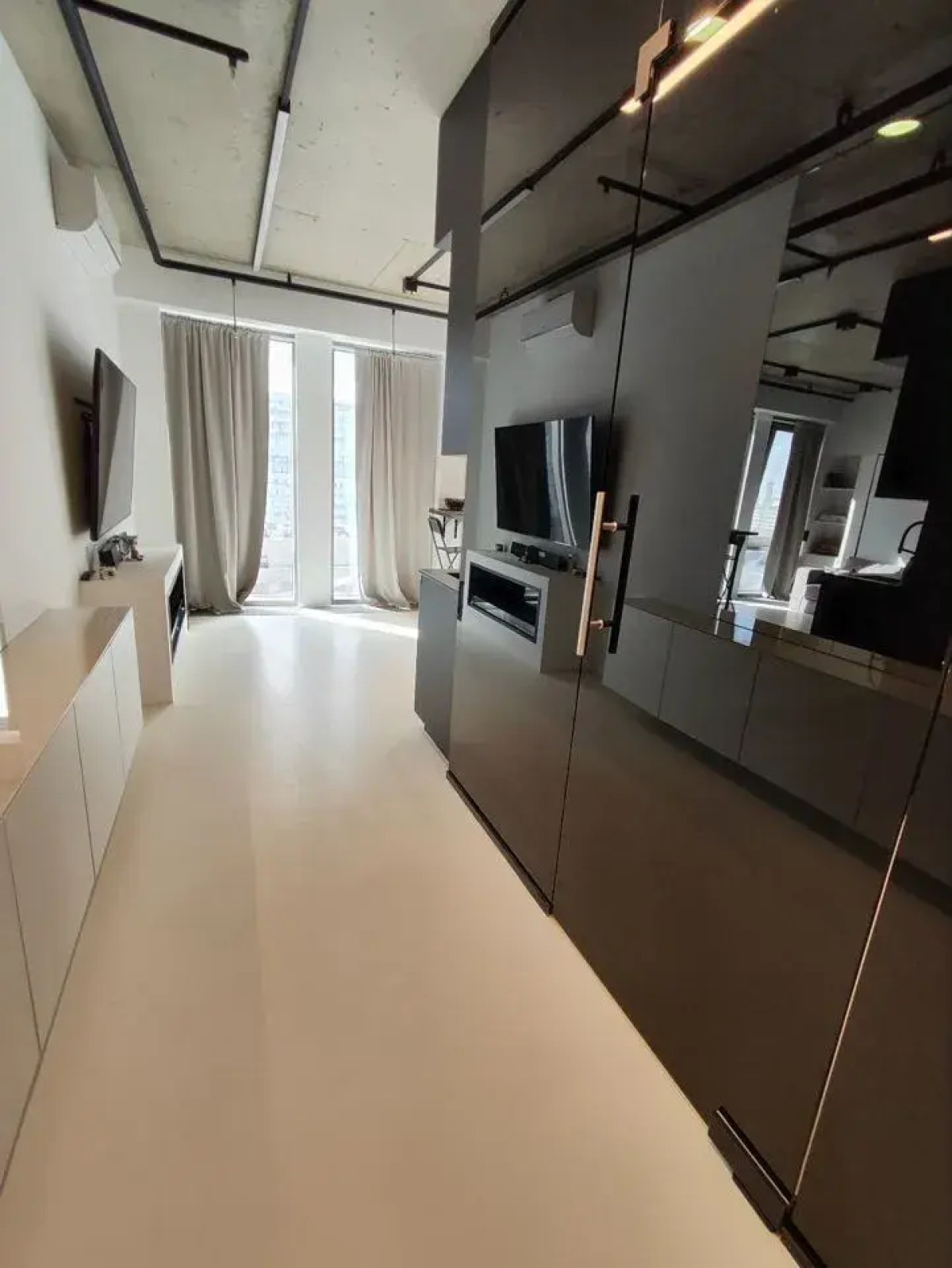 Апартаменты на Холодильном переулке 4