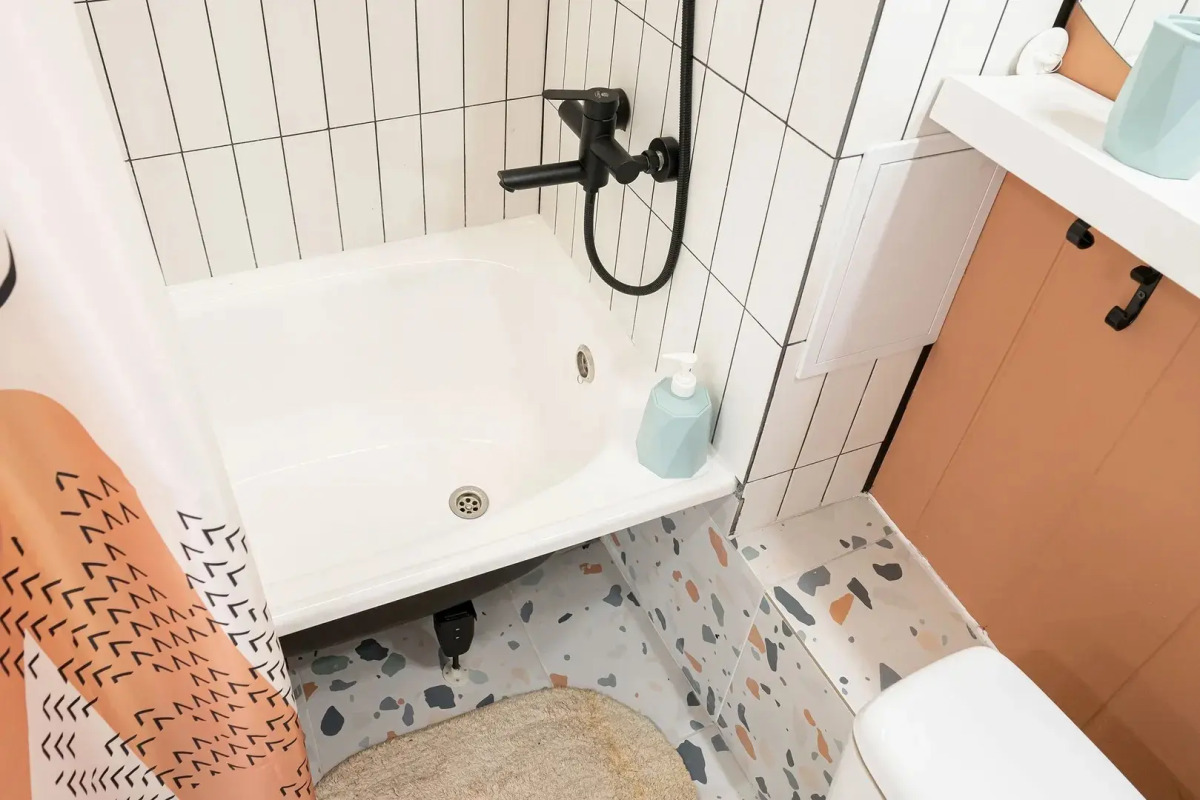 Квартира мини-студия со вторым ярусом у парка с озерами