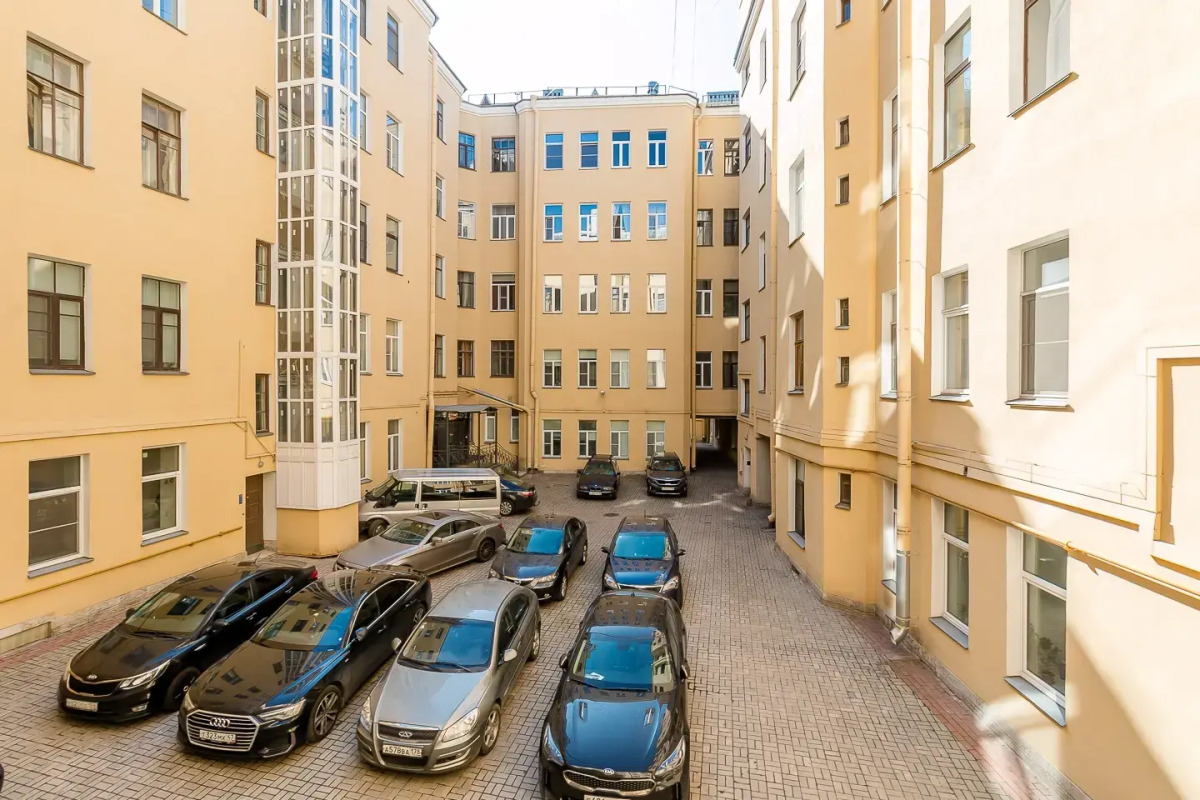 Квартира Большая и Светлая у Таврического Сада