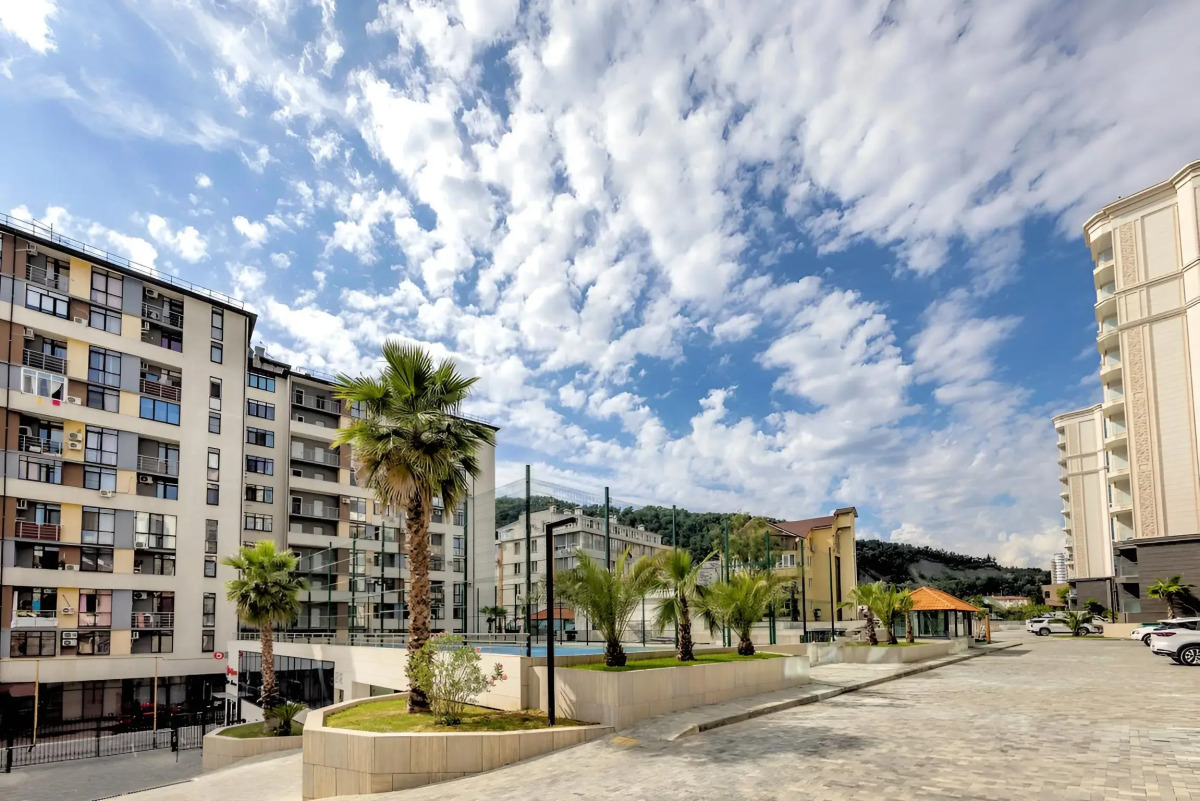 Квартира с бассейном на территории МореСолнцеАпарт